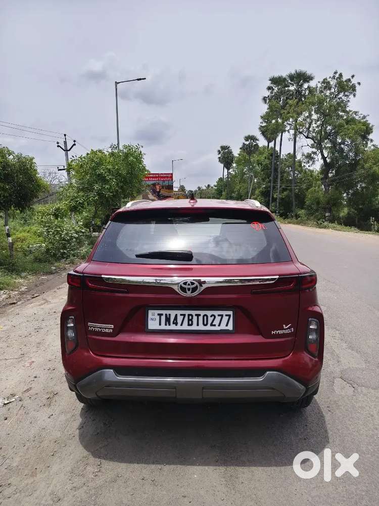Toyota Hyryder Hybrid V Top End Model