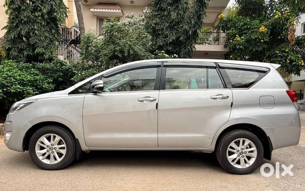 Toyota Innova Crysta 2.4 Vx Mt, 2017, Diesel