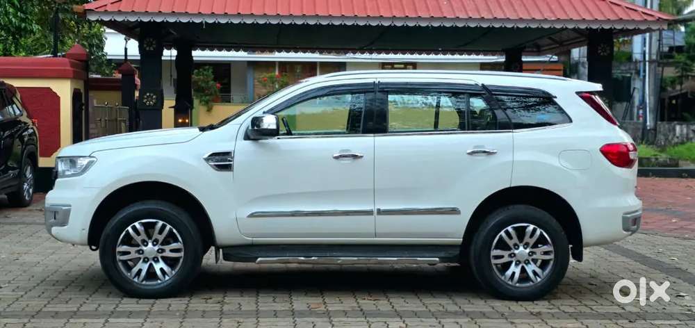 2018 Ford Endeavour Titanium 3.2 Auto 4x4
