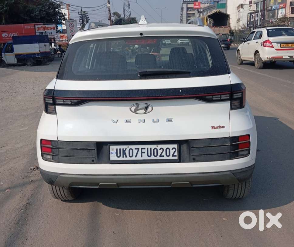 Hyundai Venue 1.0 S (o) Turbo Dct, 2024, Petrol