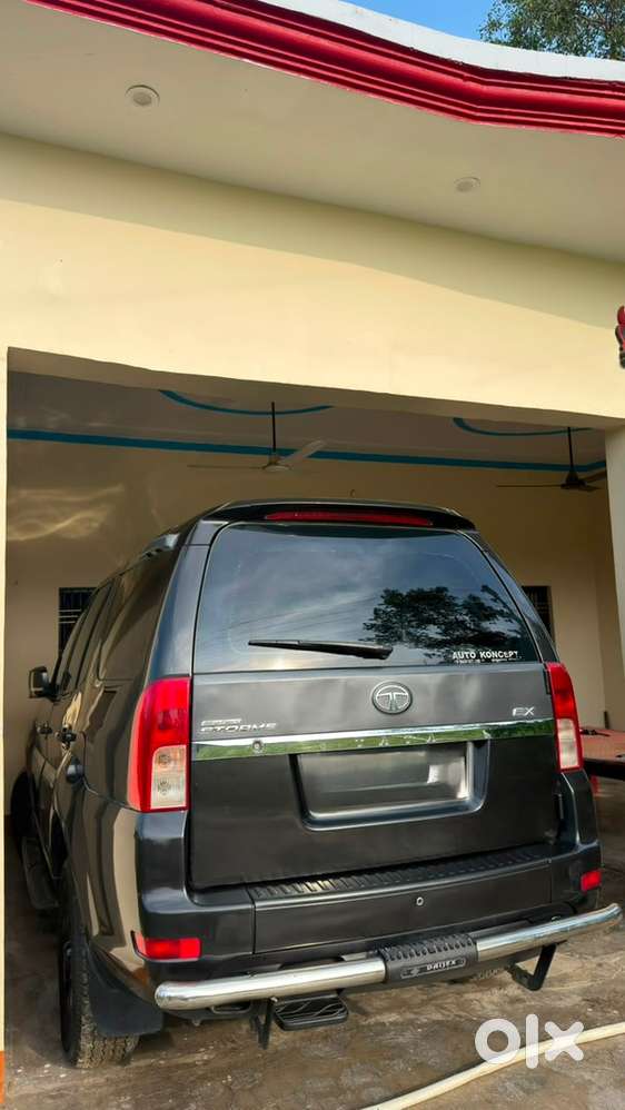 Tata Safari Storme 2016