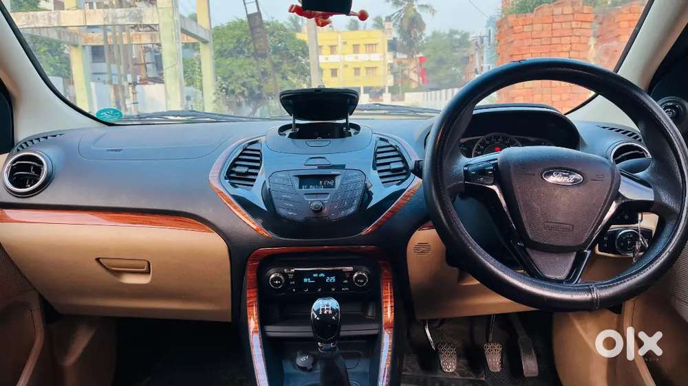 Ford Figo Aspire ₹ 4,10,000