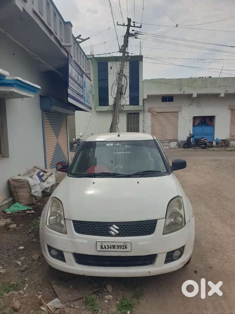 Maruti Suzuki Swift Dzire 2011