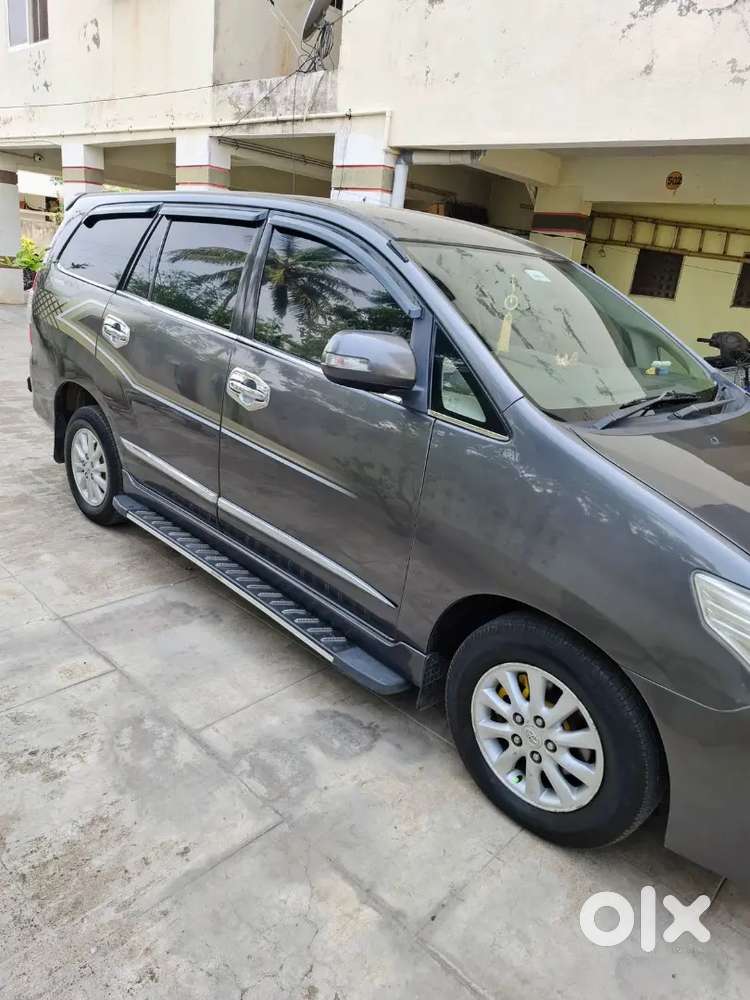 Toyota Innova 2014 Diesel Well Maintained