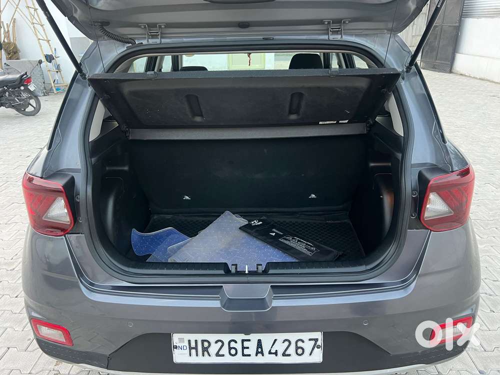 Hyundai Venue Sx Plus Turbo Dct, 2019, Petrol
