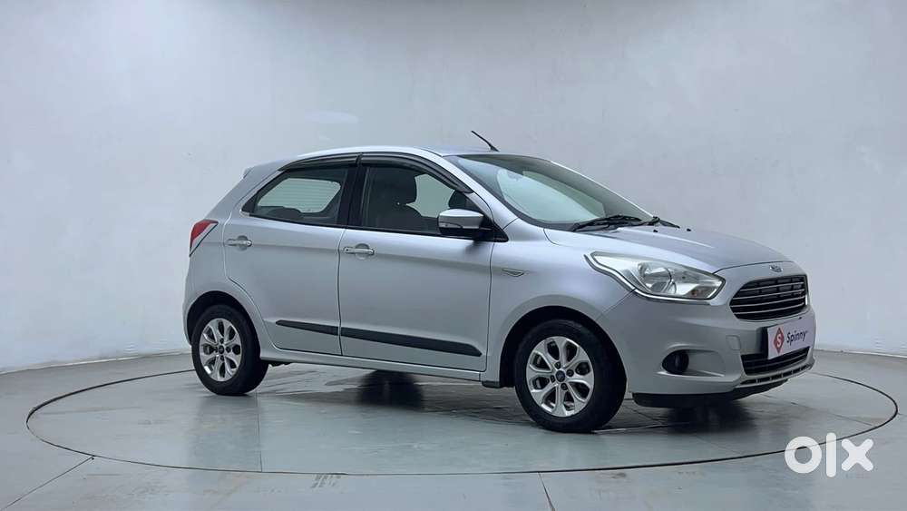 Ford Figo Petrol Titanium, 2016, Petrol
