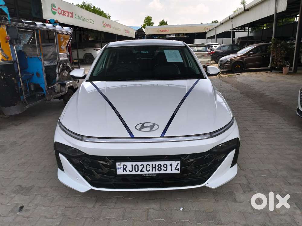 Hyundai Verna 1.5 Mpi Mt Sx (o), 2024, Petrol