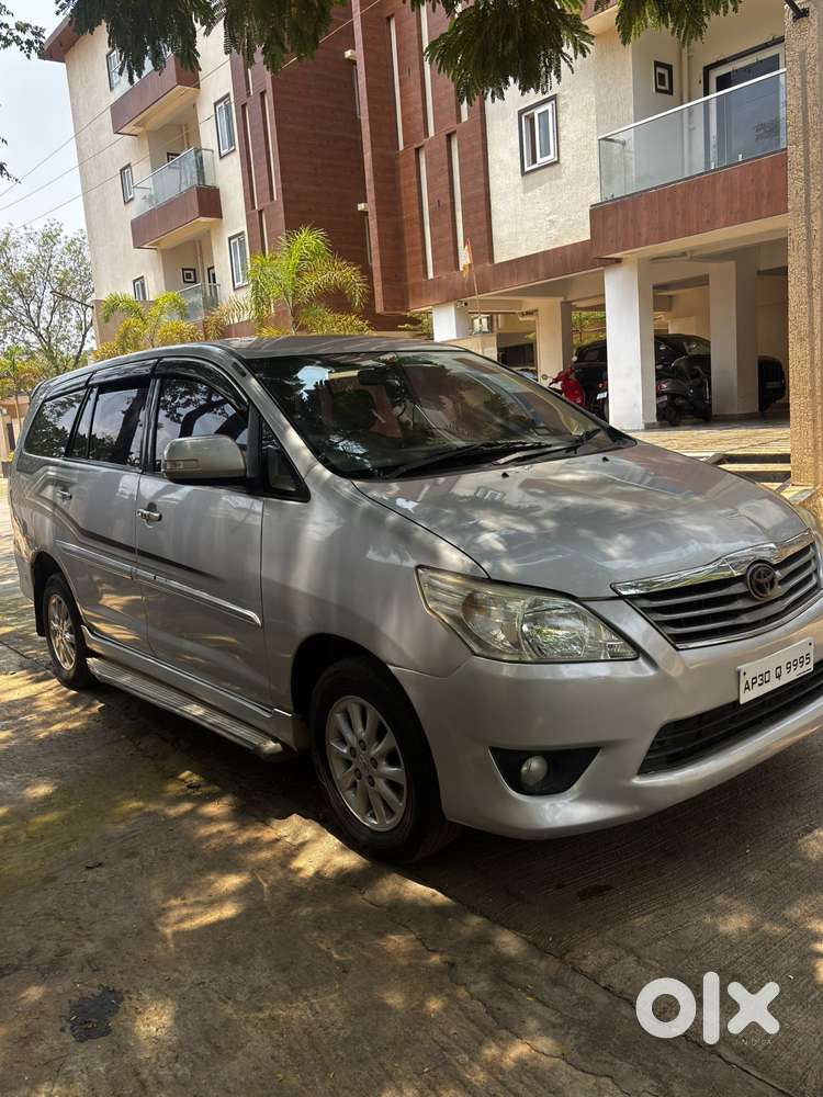 Toyota Innova 2.5 V 7 Str, 2012, Diesel