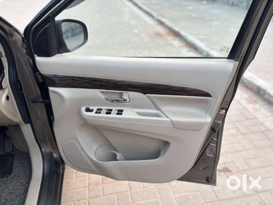 Maruti Suzuki Ertiga Zxi At Petrol, 2021, Petrol