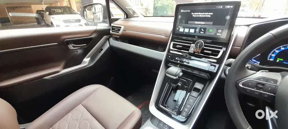 Toyota Innova Hycross 2.0 Zx Hybrid 7 Str, 2024, Petrol