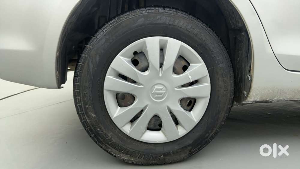 Maruti Suzuki Swift Dzire 1.3 Vxi, 2016, Petrol