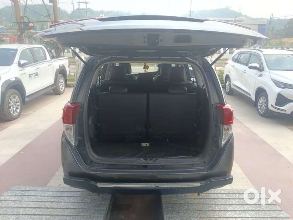 Toyota Innova Crysta 2.4 V, 2017, Diesel