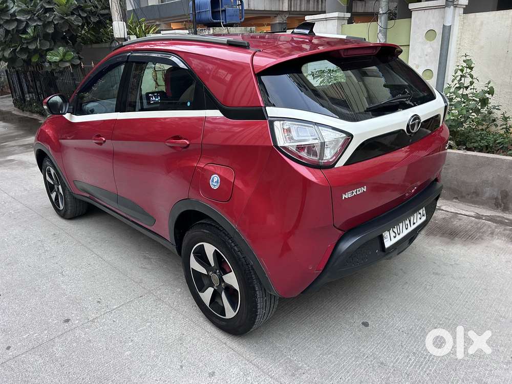Tata Nexon 1.2 Revotron Xza Plus (l), 2019, Petrol