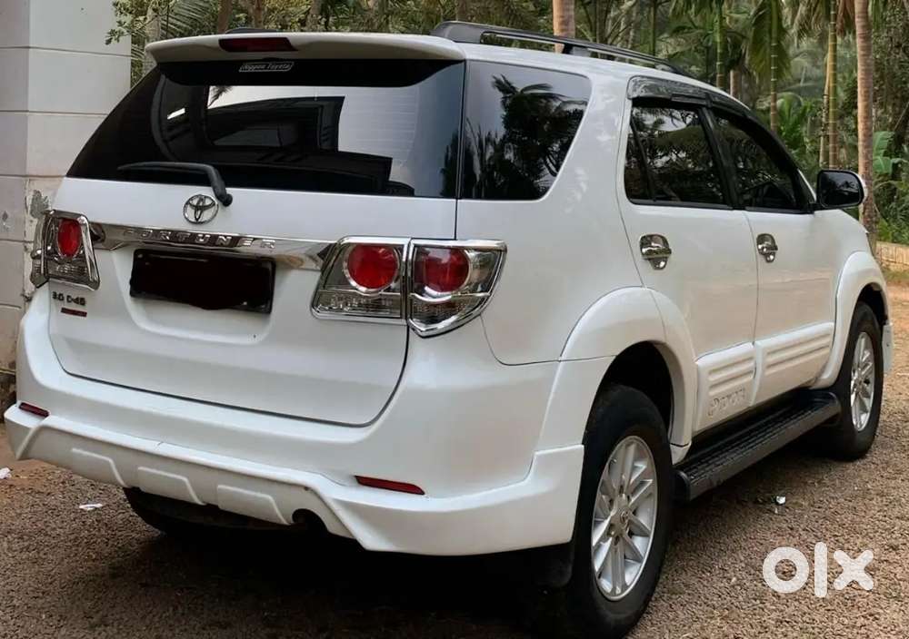 Toyota Fortuner 2013 Automatic (kl Reg.)