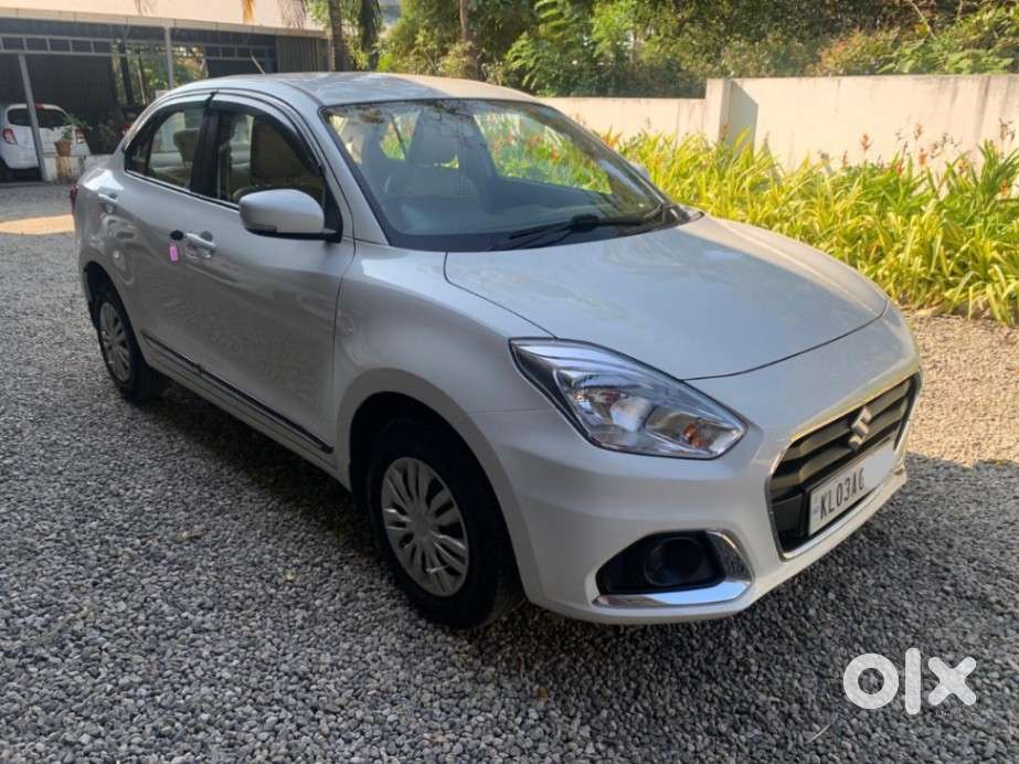 Maruti Suzuki Dzire Vxi Ags, 2023, Petrol