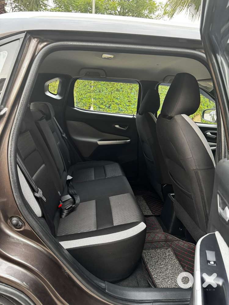 Nissan Magnite 1.0 Xv, 2023, Petrol