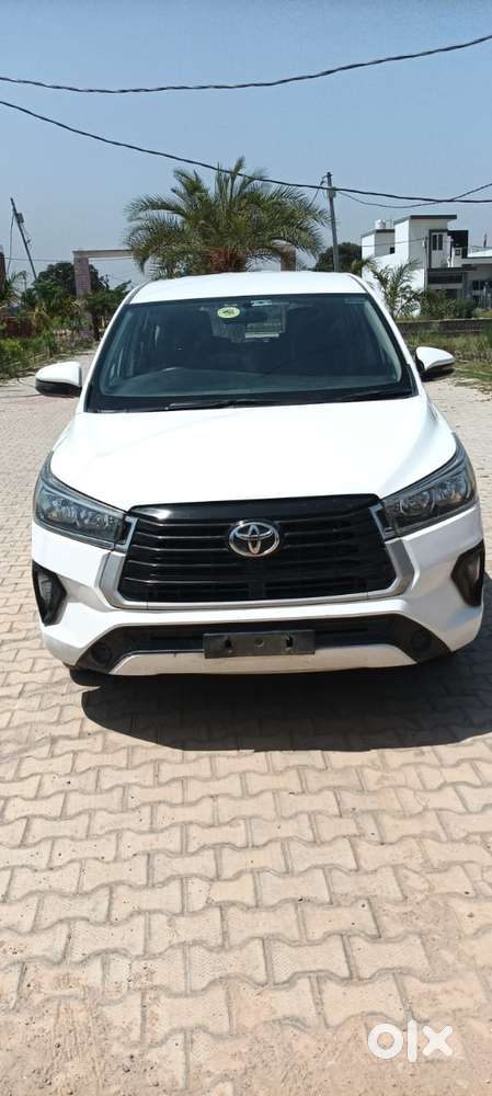 Toyota Innova Crysta 2.4 G Mt, 2022, Diesel