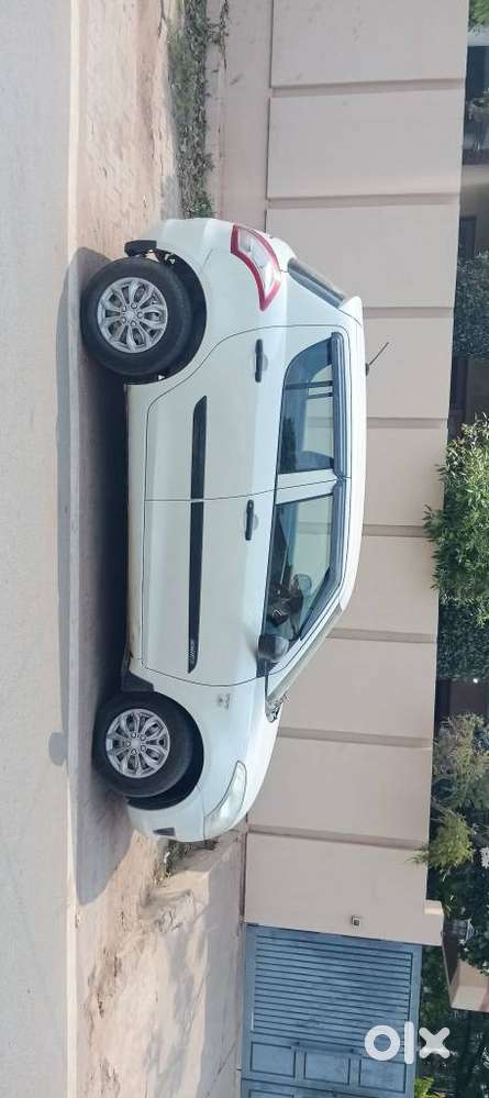 Maruti Suzuki Swift, 2015, Petrol