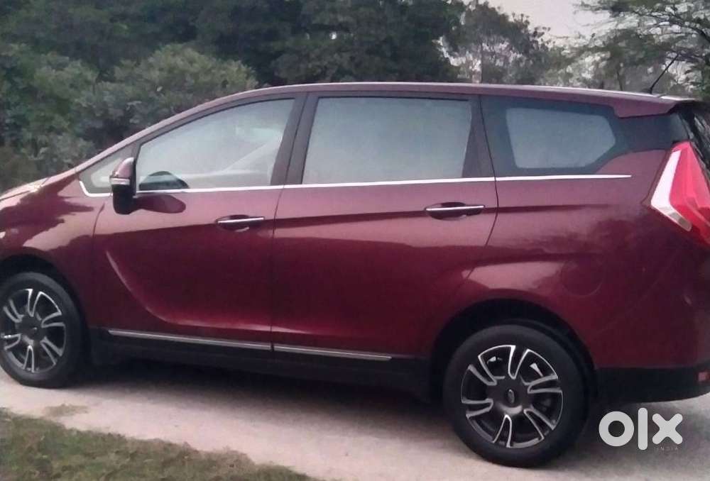 Mahindra Marazzo M8, 2019, Diesel