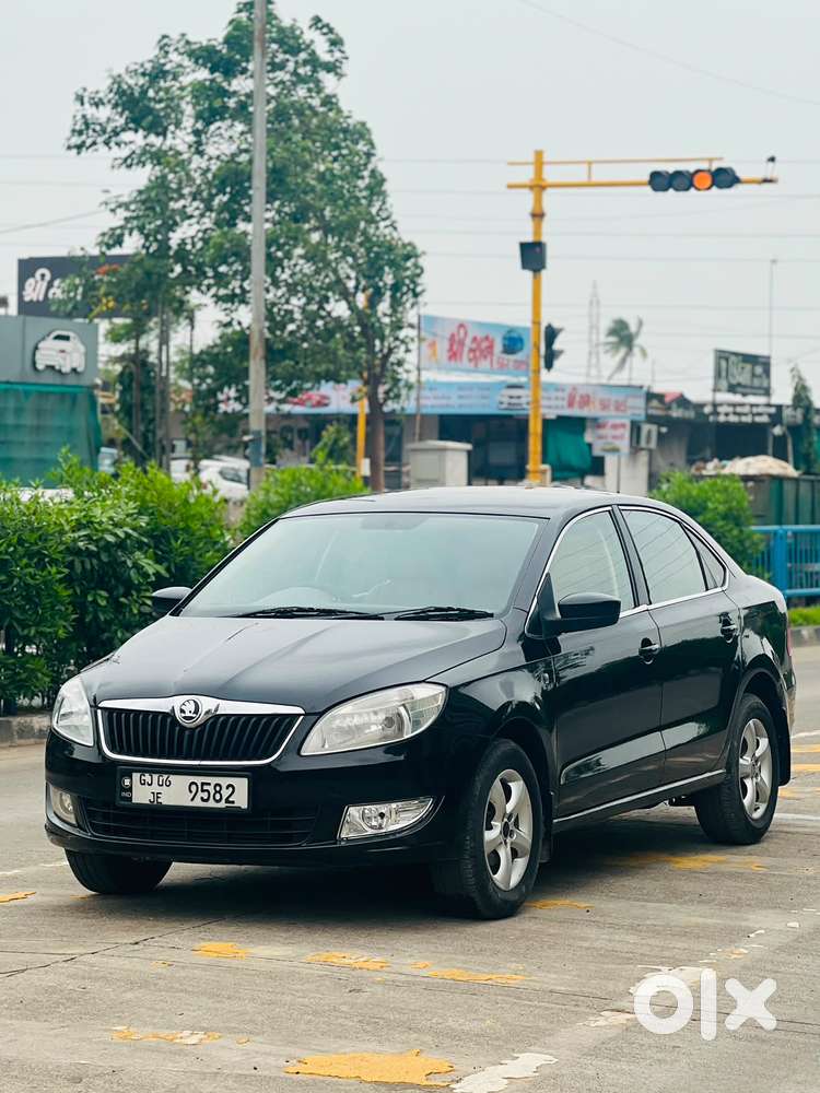Skoda Rapid 1.6 Mpi Ambition, 2015, Diesel