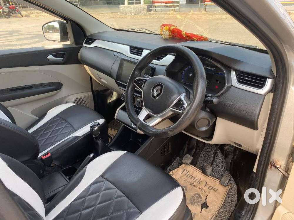 Renault Triber Rxz, 2023, Petrol