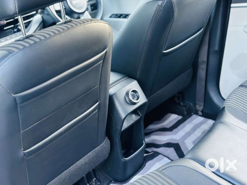 Kia Carens 1.4 Prestige Plus Turbo 7 Str, 2023, Petrol