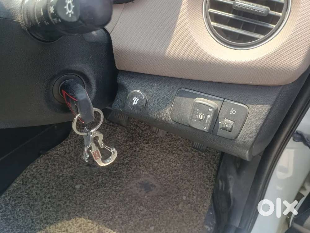Hyundai Grand I10 2017 Petrol+cng Manual & Well Maintained