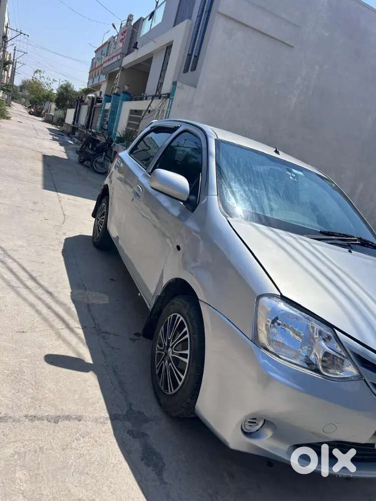 Toyota Etios Liva 2012 Diesel 98000 Km Driven