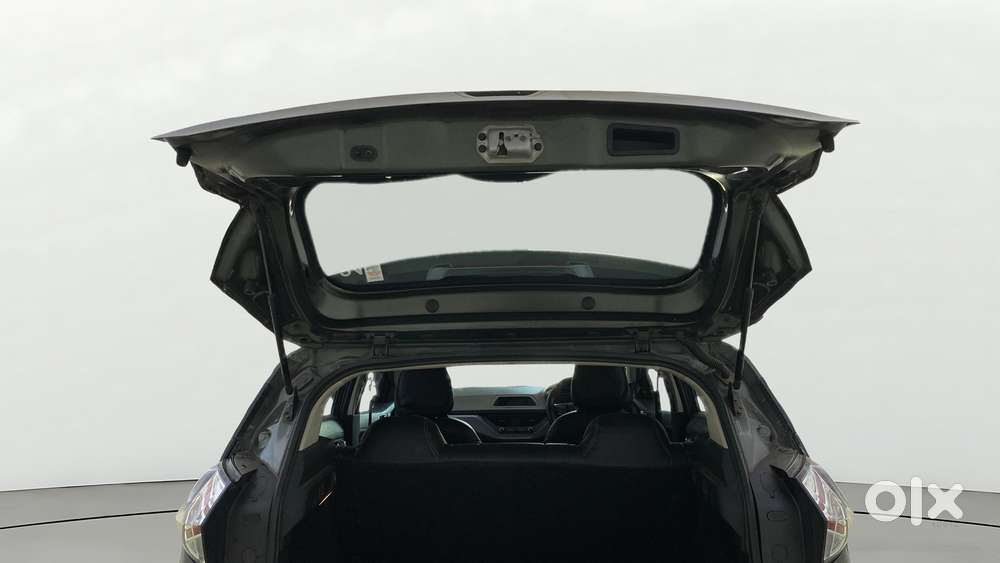 Tata Nexon 1.5 Revotorq Xma Amt (s), 2021, Petrol