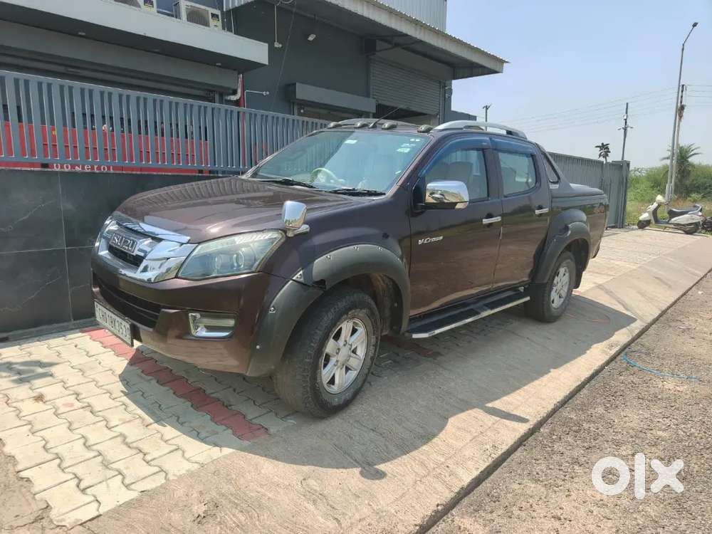 Isuzu D-max, V-cross