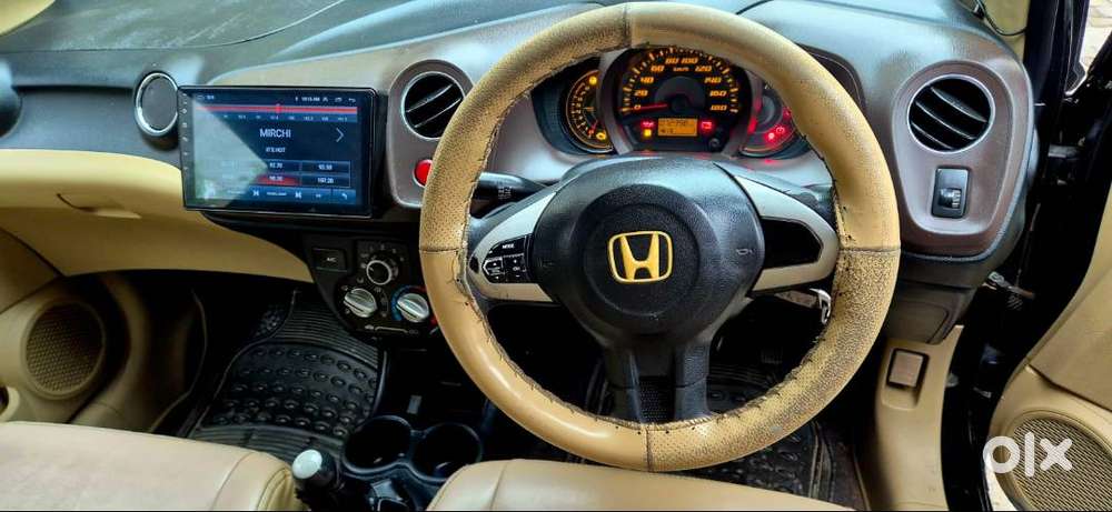Honda Amaze For Sale. Petrol + Cng. Well Maintained Car With Lcd Scree
