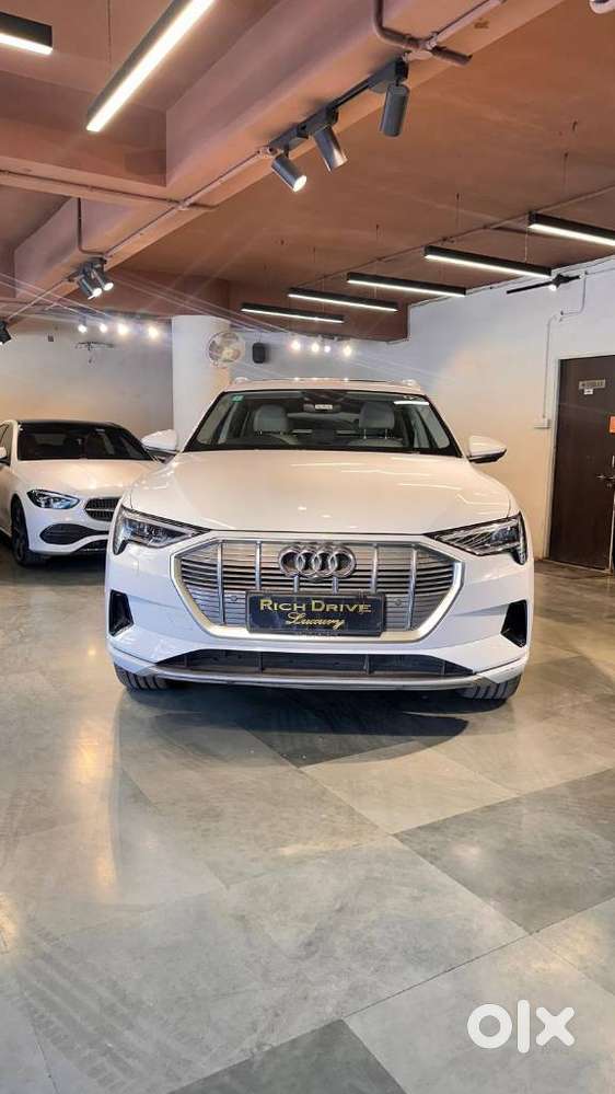 Audi E-tron 55, 2021, Electric