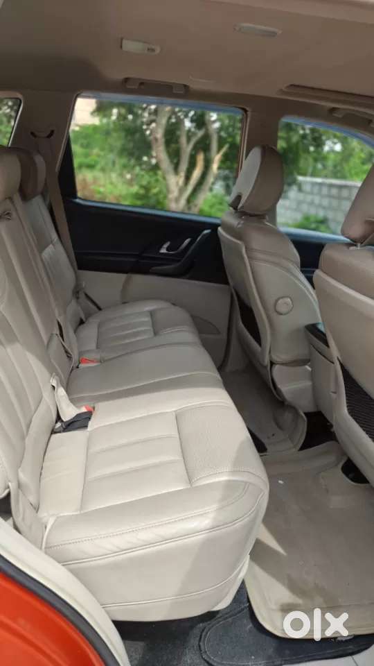 Mahindra Xuv500 At W10 Fwd, 2016, Diesel