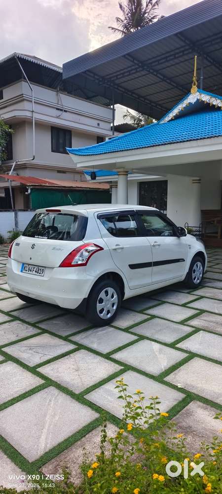 Maruti Suzuki Swift Lxi Optional-o, 2017, Petrol