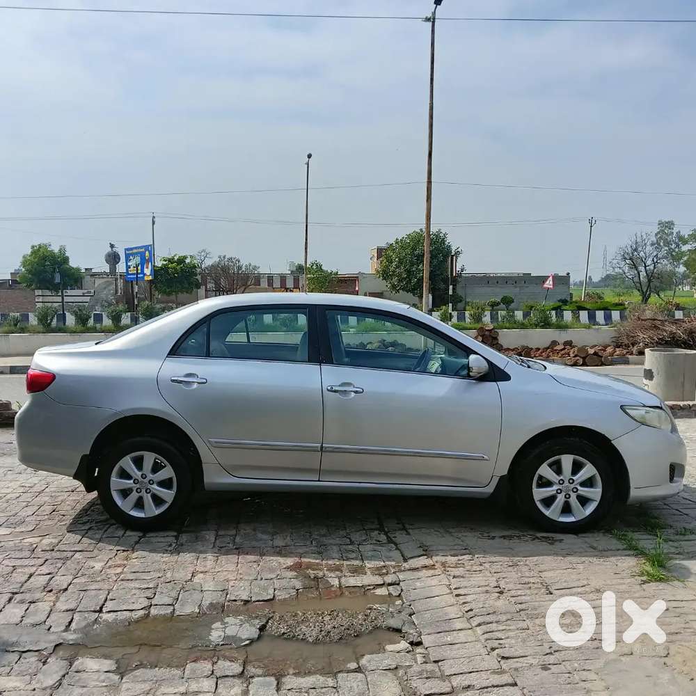 Toyota Corolla Altis 2010 Diesel Car
