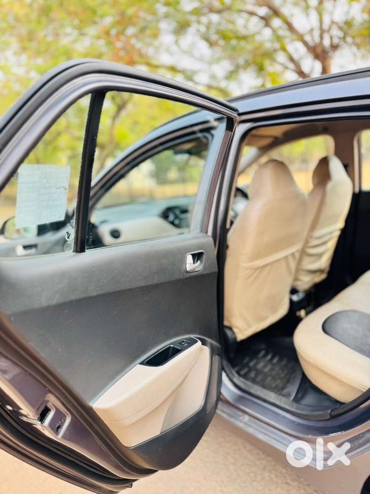 Hyundai Grand I10 Sportz 2016 Well Maintained