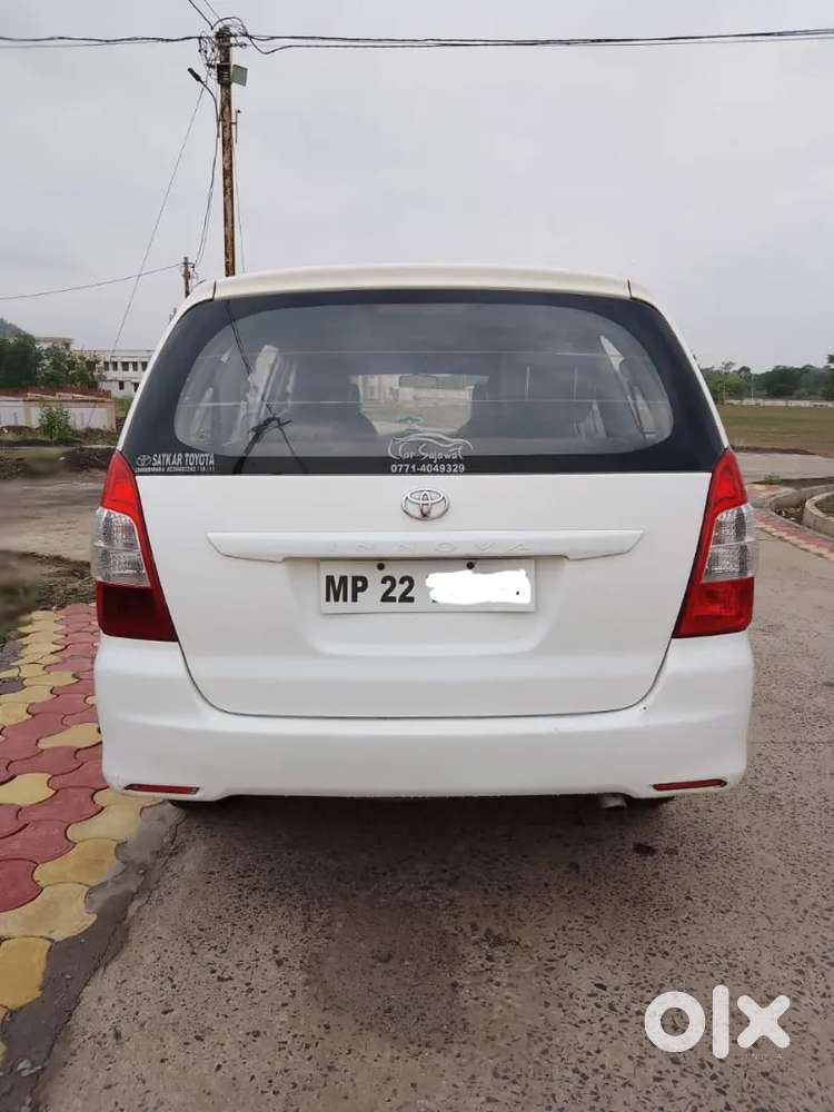 Toyota Innova 2016 Diesel 120000 Km Driven