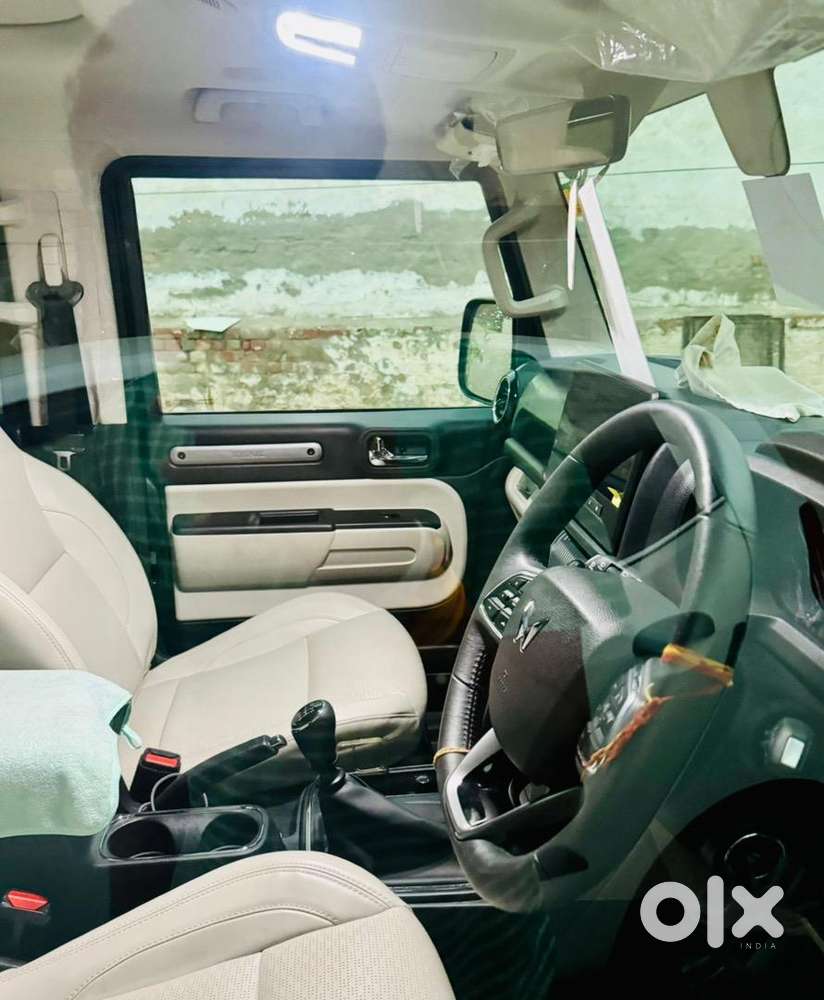 Mahindra Thar Roxx 2025