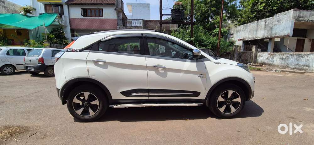 Tata Nexon 1.2 Revotron Xz Plus Dual Tone, 2018, Diesel