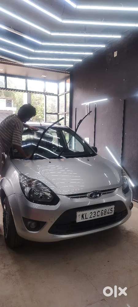 Ford Figo 2010 Petrol Manual
