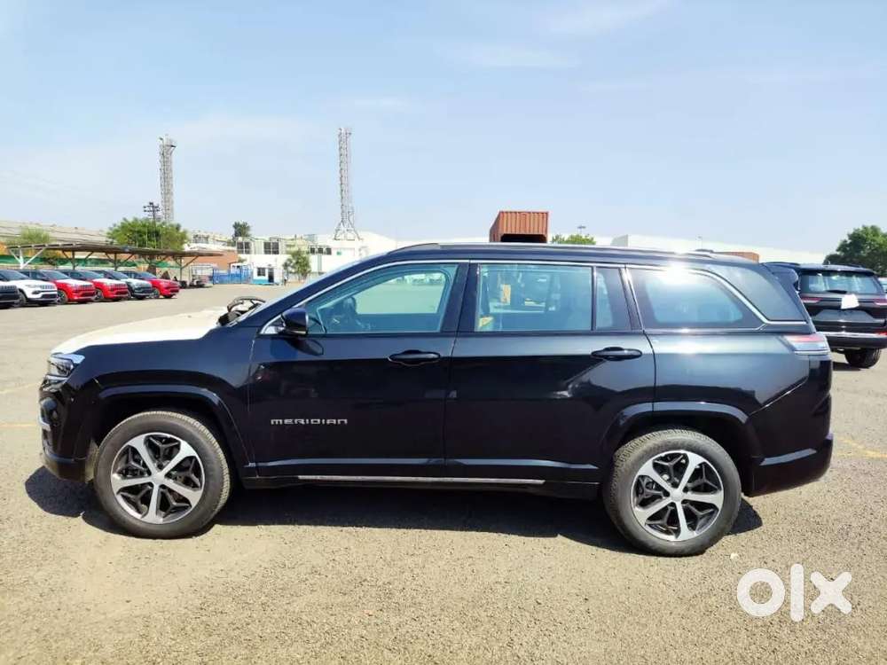 Jeep Meridian  Overland 4x2 At 2025 Diesel 14000 Km Driven