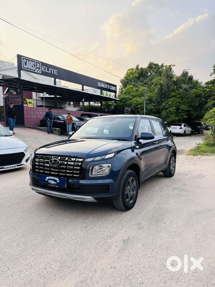 Hyundai Venue E 1.2 Petrol, 2023, Petrol
