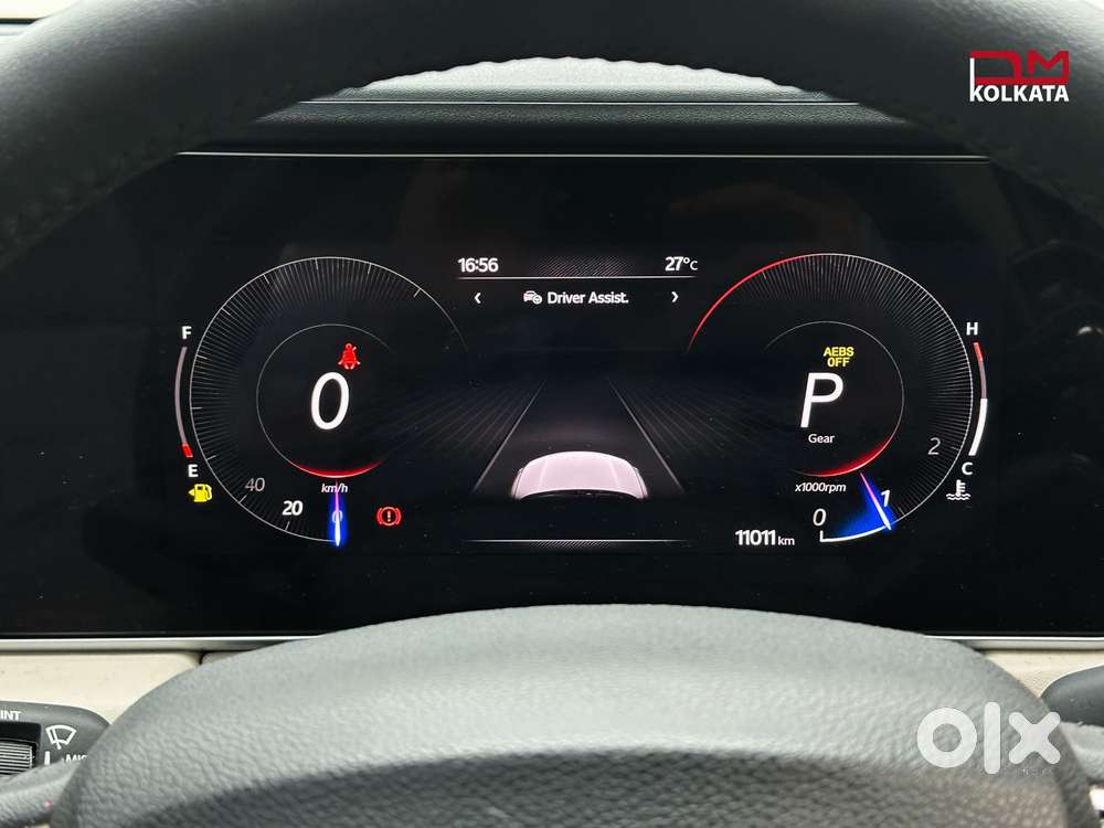 Mahindra Xuv700 2.0 Ax 7 Petrol At Luxury Pack Str, 2025, Petrol