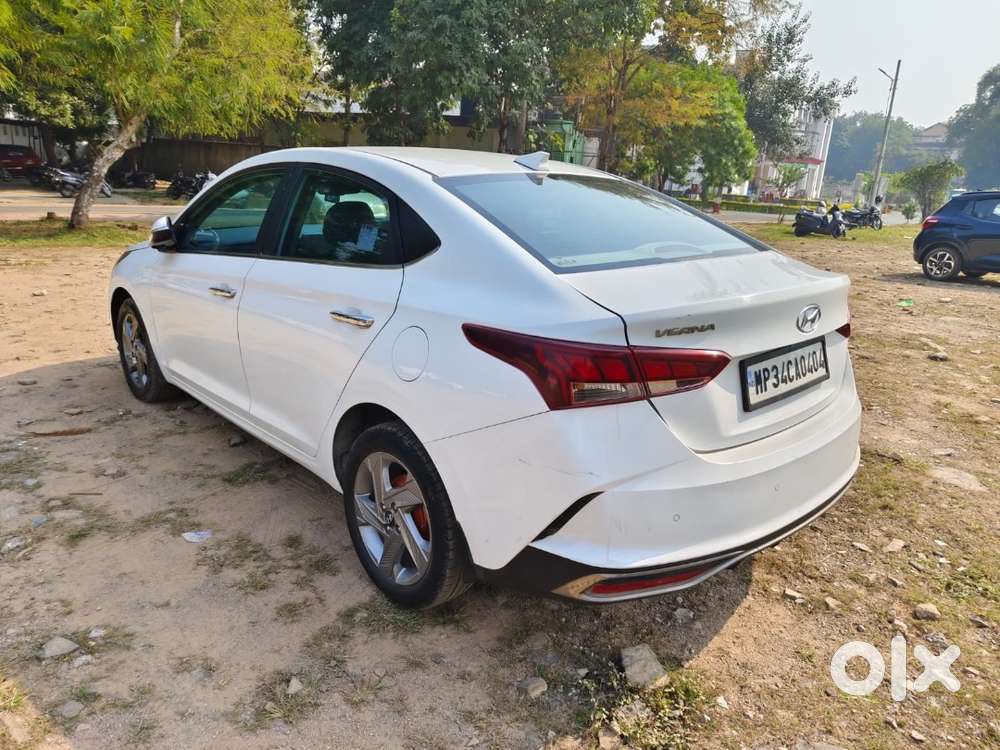Hyundai Verna 2022 Diesel Well Maintained