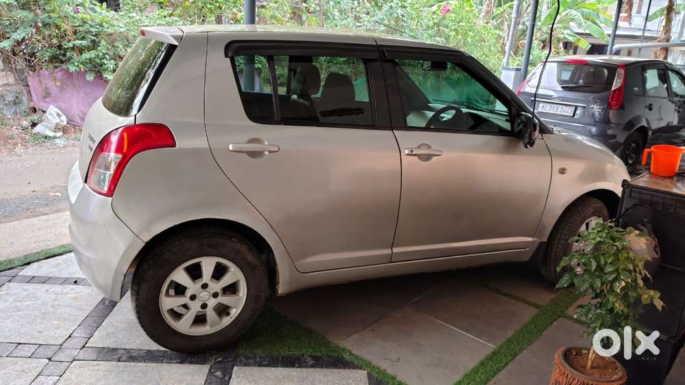 Maruti Suzuki Swift Vxi Optional, 2007, Petrol