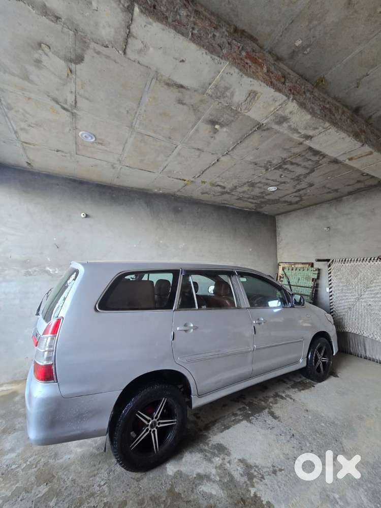 Toyota Innova 2013 Diesel Well Maintained