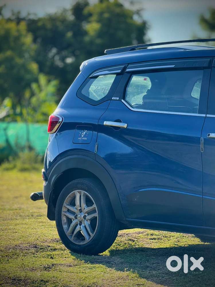 Renault Triber Rxz, 2021, Petrol
