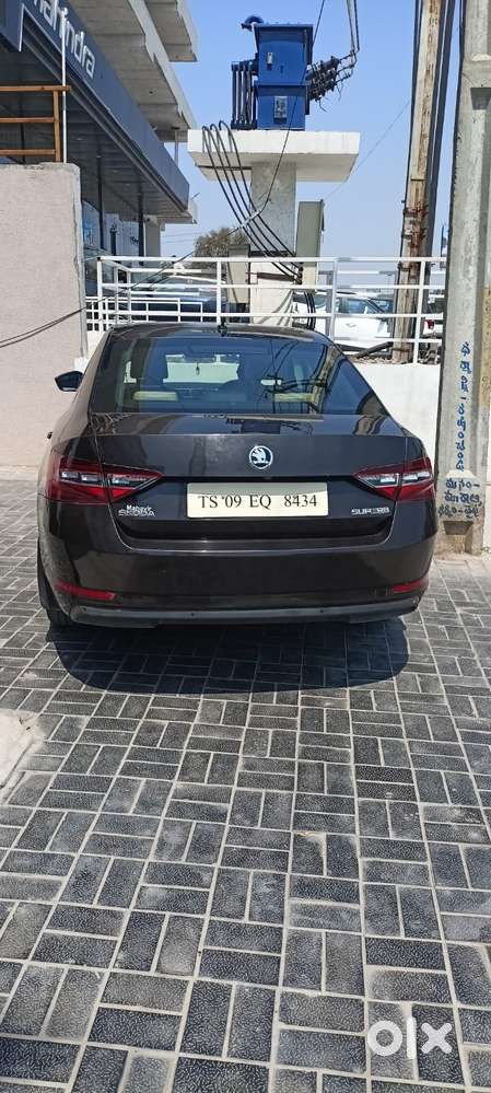 Skoda Superb Style 1.8 Tsi At, 2016, Petrol