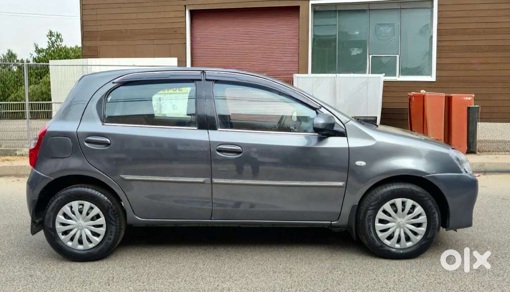 Toyota Etios Liva G Exclusive, 2013, Petrol