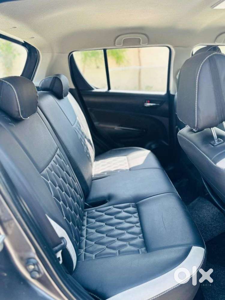 Maruti Suzuki Swift Vxi + Manual, 2017, Petrol